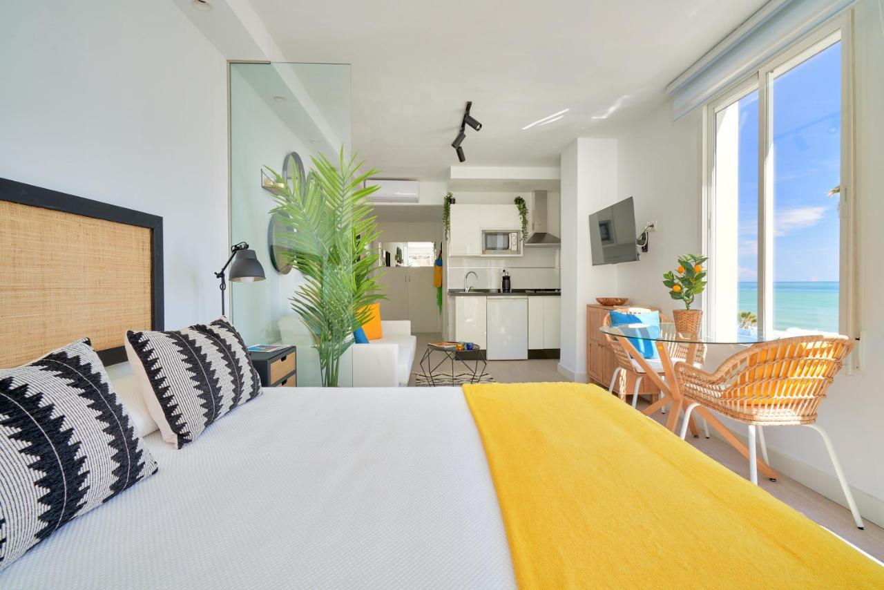 Suite Roca Chica Torremolinos Exterior photo