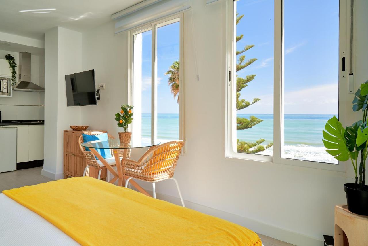 Suite Roca Chica Torremolinos Exterior photo