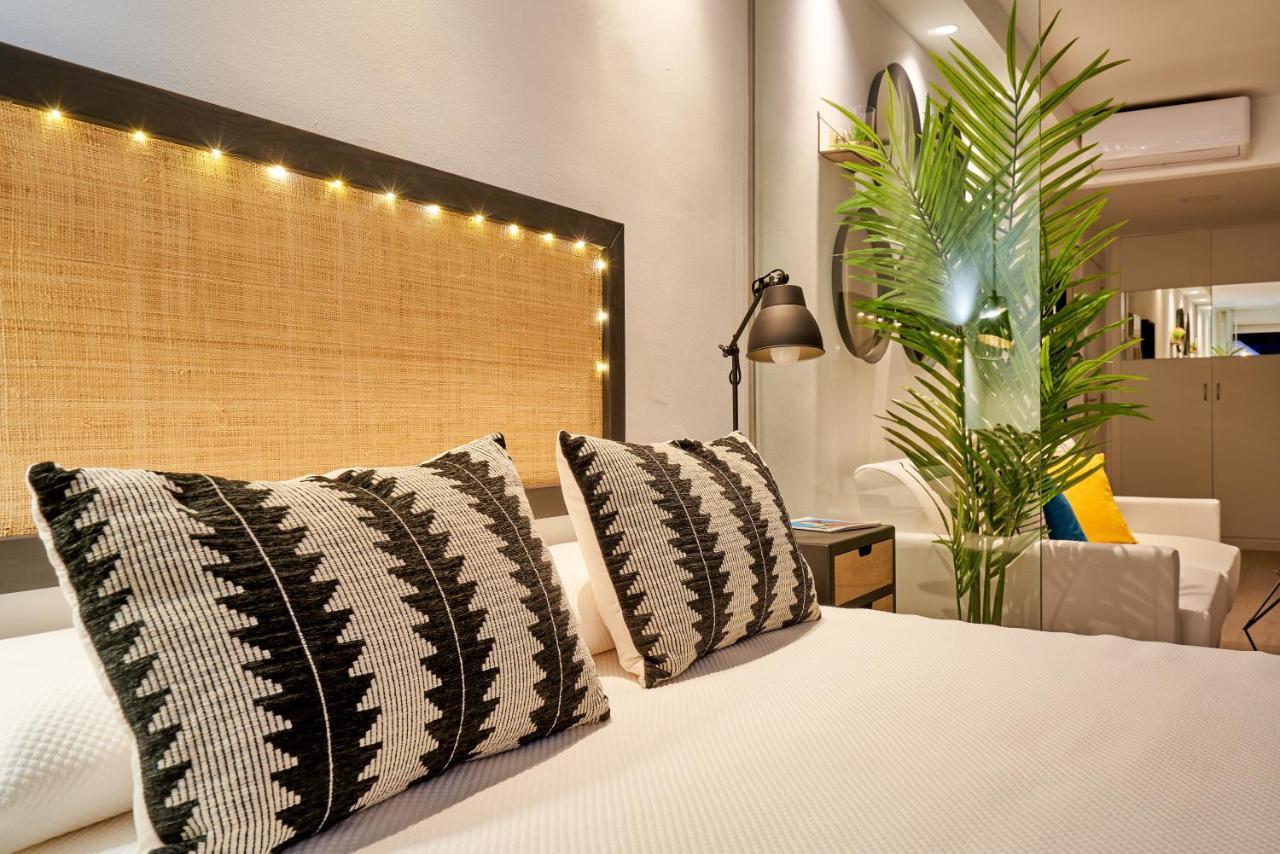 Suite Roca Chica Torremolinos Exterior photo